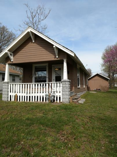 1205 South Elm
