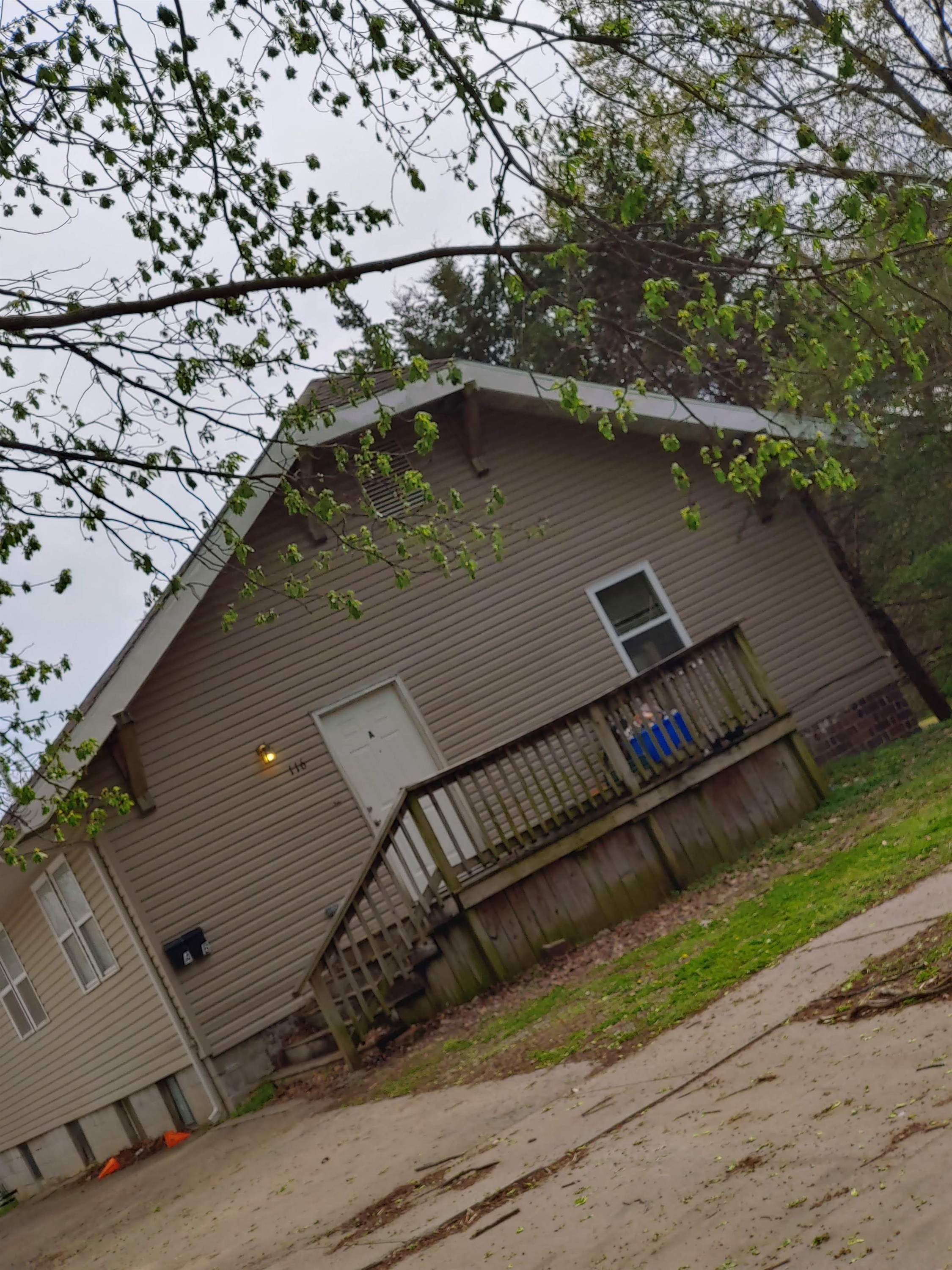 116 E Carlton - A