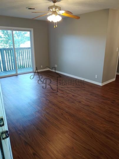 1905 South Elm Street - 12