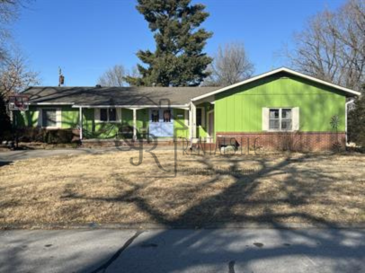 801 Twin Lakes Drive