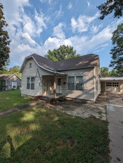 114 West Washington Street